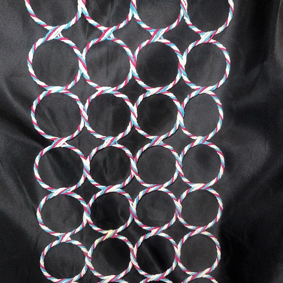 Do you need somewhere to hang all those scarves? Well, here’s your solution. - Picture 1 of 1